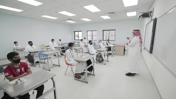 Arabie saoudite : les cours passent en ligne à Riyad