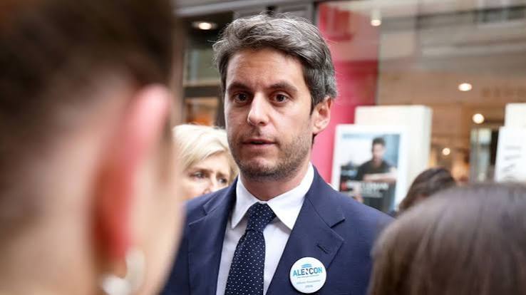 Présidentielle 2027 : Gabriel Attal appelle à une coalition allant de Glucksmann à la droite républicaine