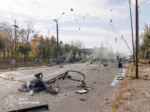 Ukraine : une frappe russe contre deux bus à Kramatorsk fait au moins 30 morts