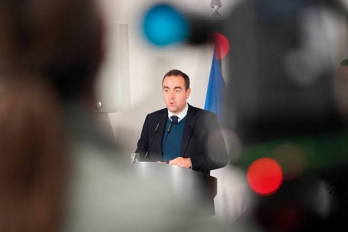 Sébastien Lecornu veut un retour en cours partout où la sécurité le permet
