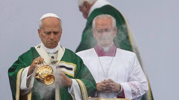 À Lourdes, le pape évoque le « fléau » des violences sexuelles