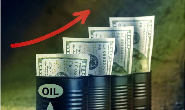 Pourquoi le pétrole vient de repasser sous les 100 dollars