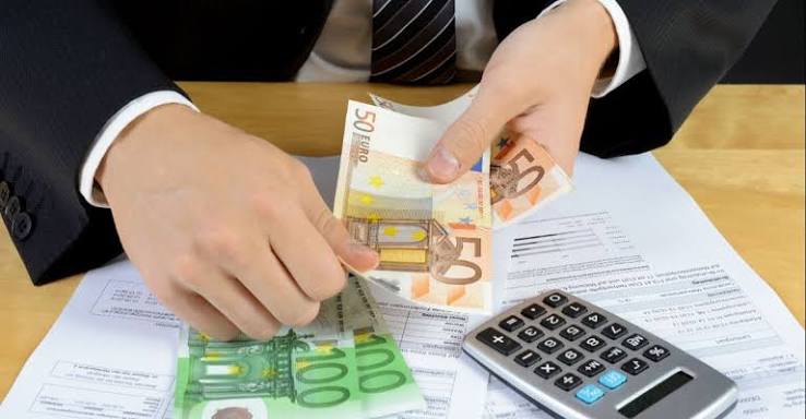 Pouvoir d'achat : davantage de salariés demandent un acompte sur salaire