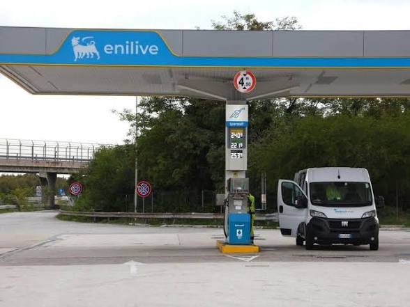 Essence et diesel : des stations italiennes affichent un prix plafond